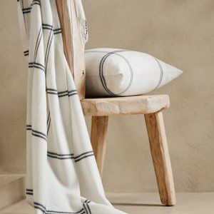 NWT Banana Republic 100% Wool heritage SIGNATURE PLAID BLANKET